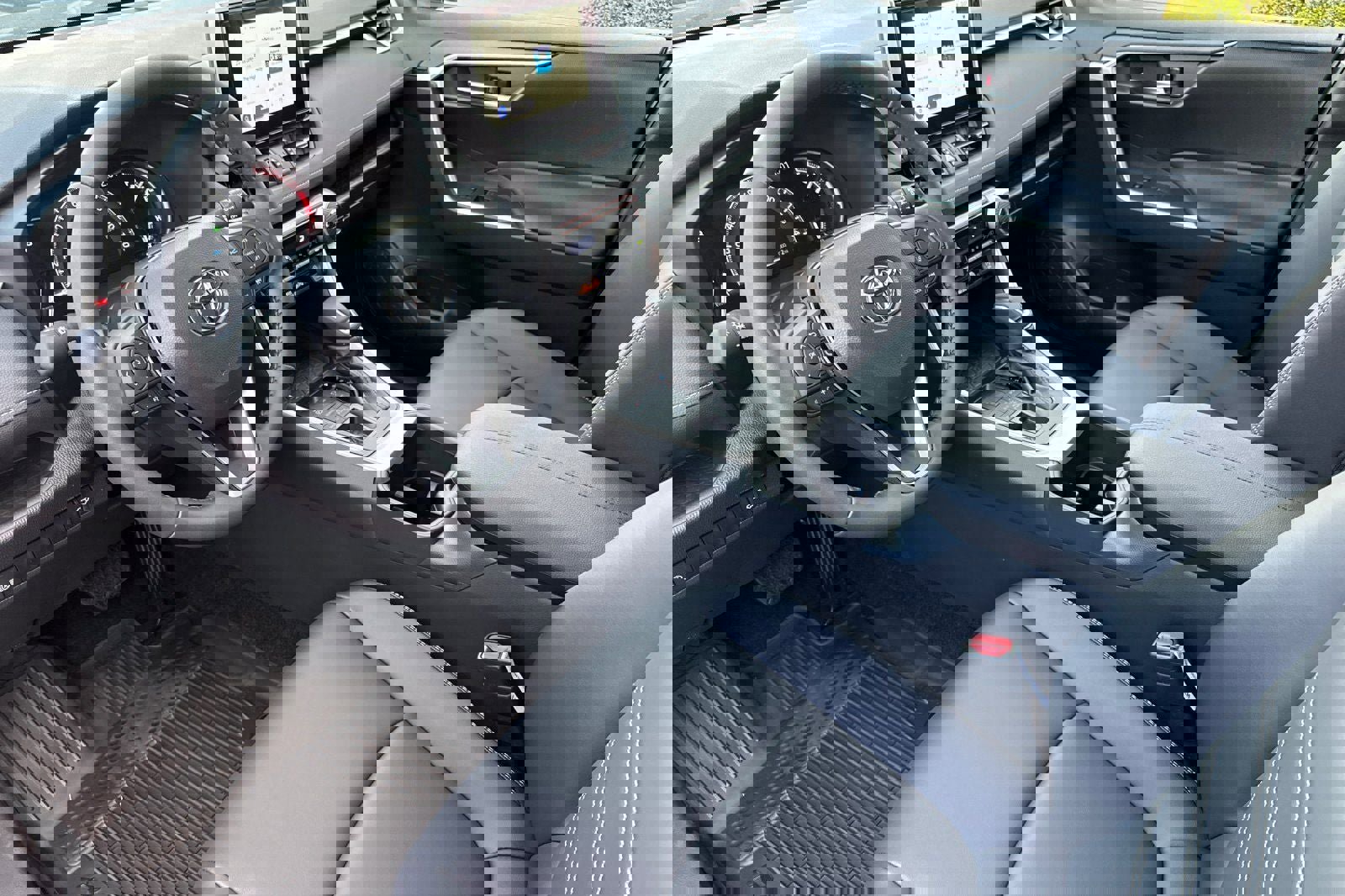 New 2025 Toyota RAV4 XLE Premium image 11