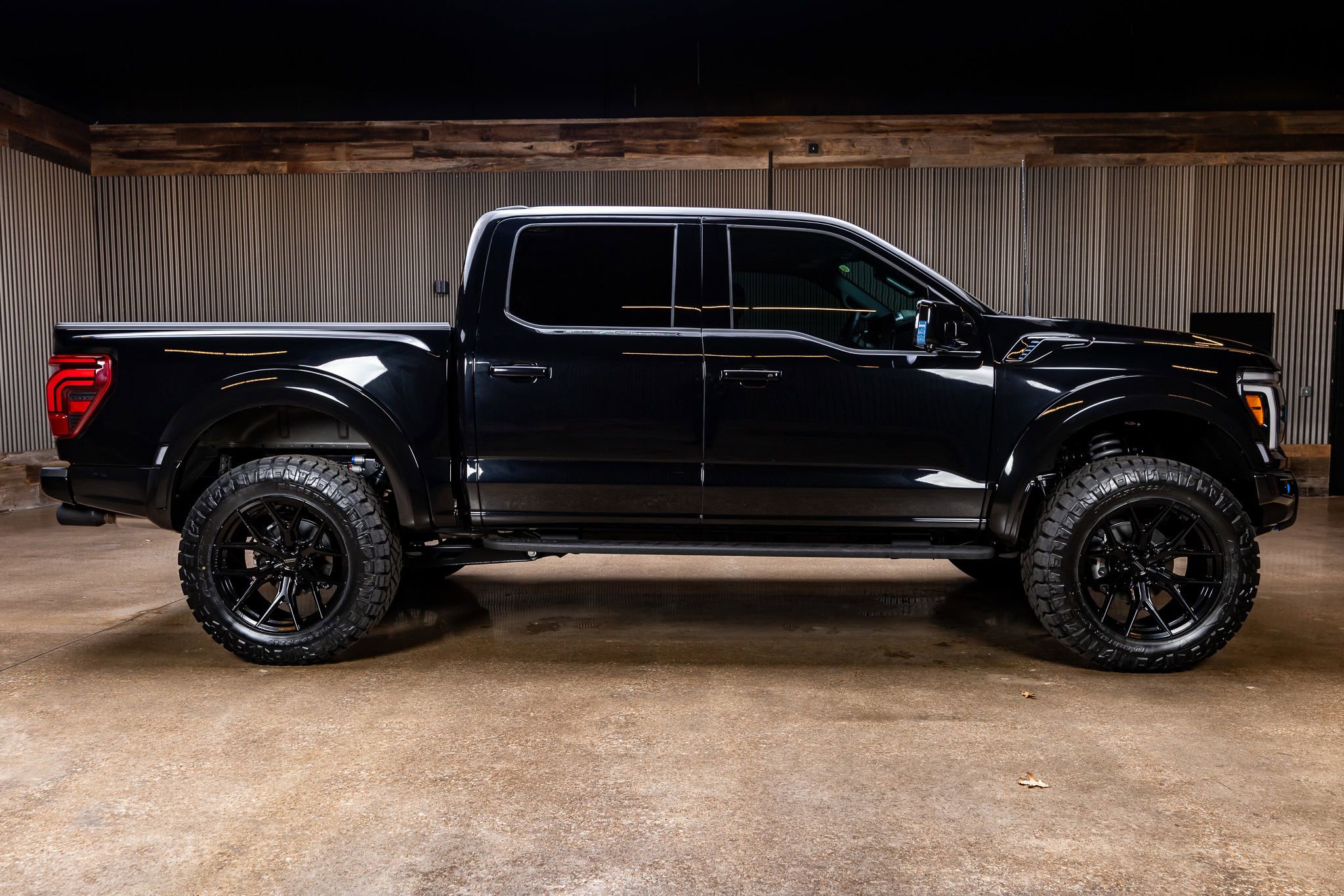 Used 2025 Ford F150 Raptor w/ Equipment Group 803A Raptor R image 11