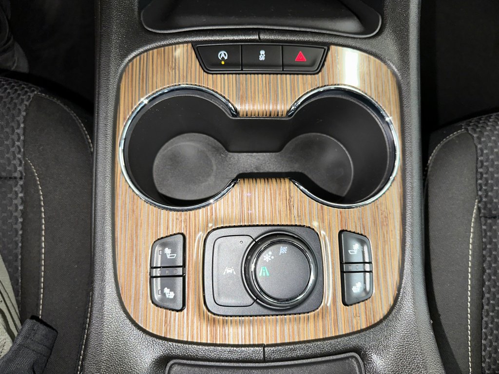 Certified 2023 GMC Acadia SLE w/ Driver Convenience Package image 14