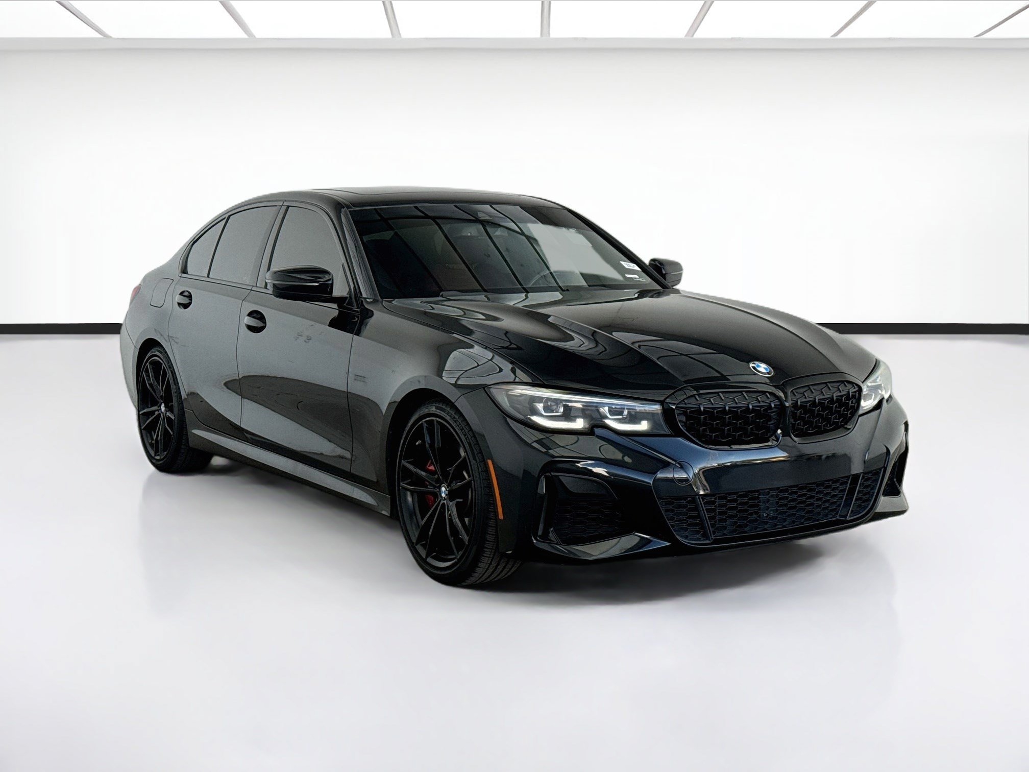 Used 2022 BMW M340i w/ Shadowloine Package RWD image 3