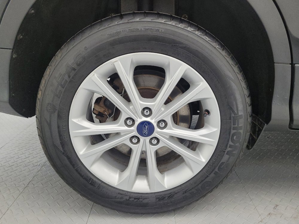 Used 2017 Ford Escape SE AWD/4WD image 31