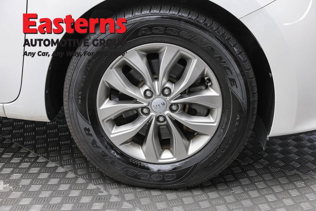 Used 2020 Kia Sedona LX FWD image 31