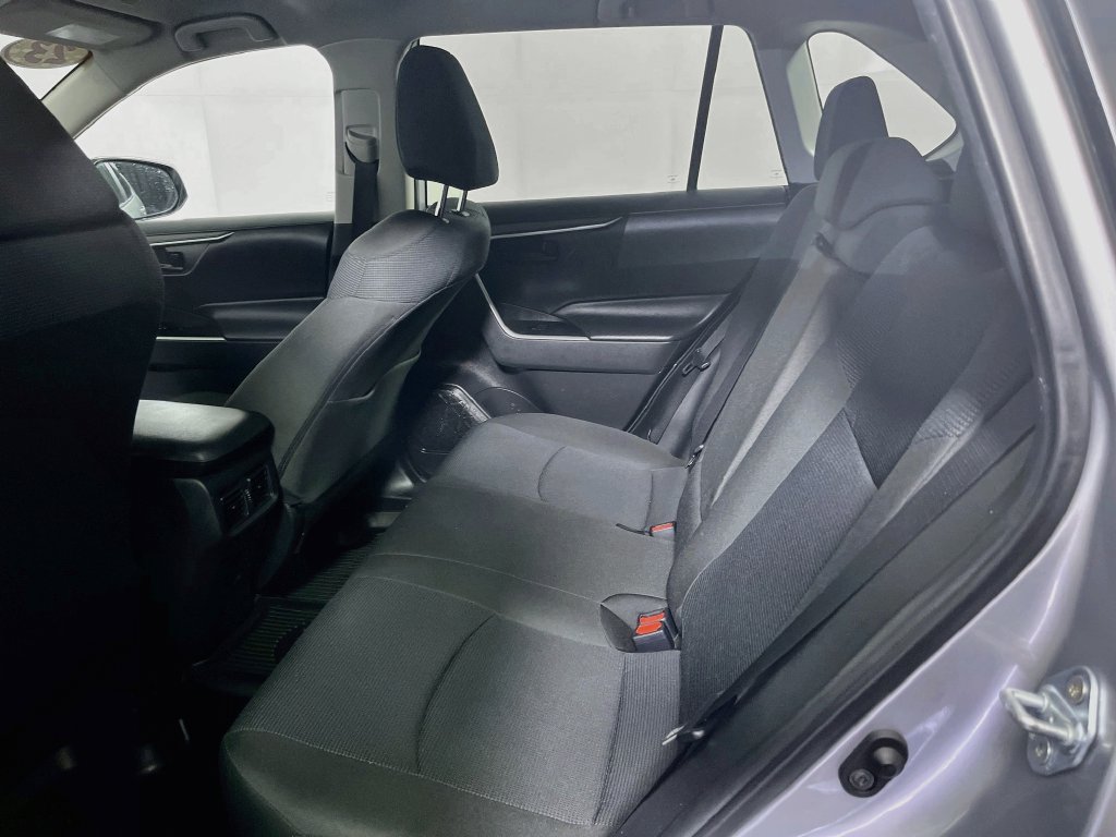 Used 2023 Toyota RAV4 LE AWD/4WD image 24