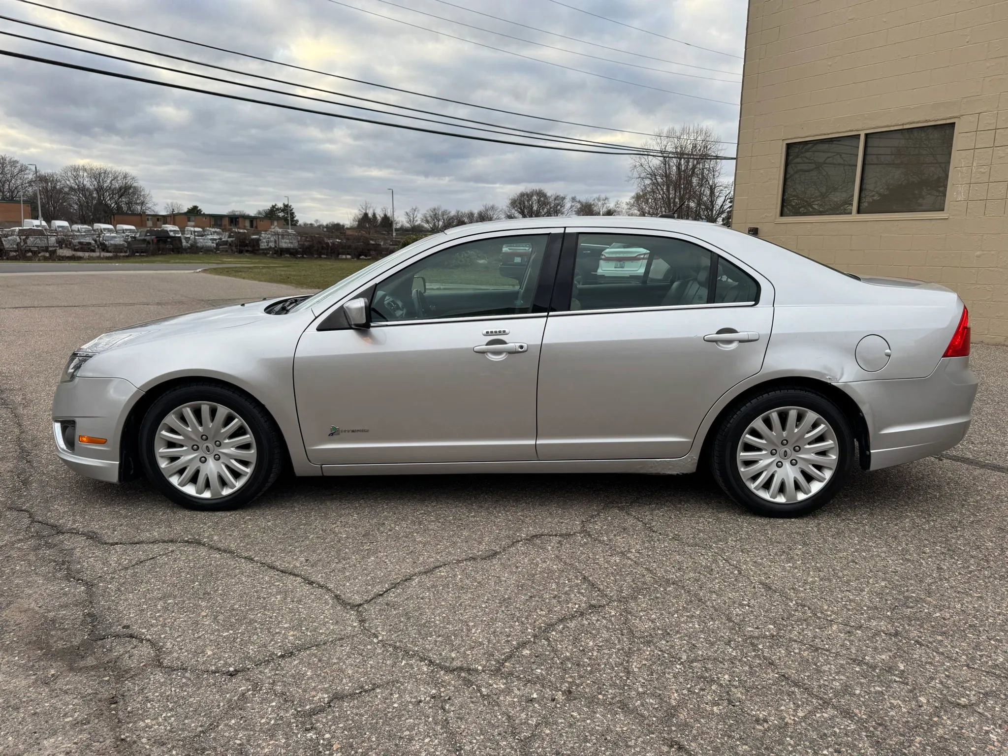 Used 2011 Ford Fusion Hybrid w/ 502A Rapid Spec Order Code image 38