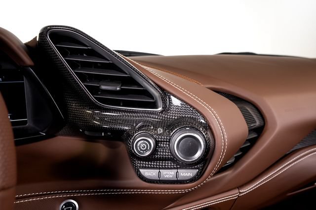 Used 2018 Ferrari 488 Spider RWD image 44