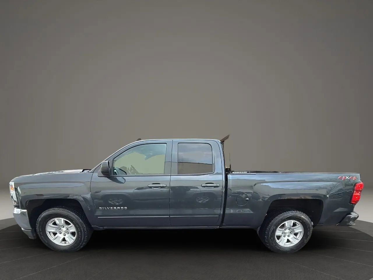 Used 2018 Chevrolet Silverado 1500 LT image 8