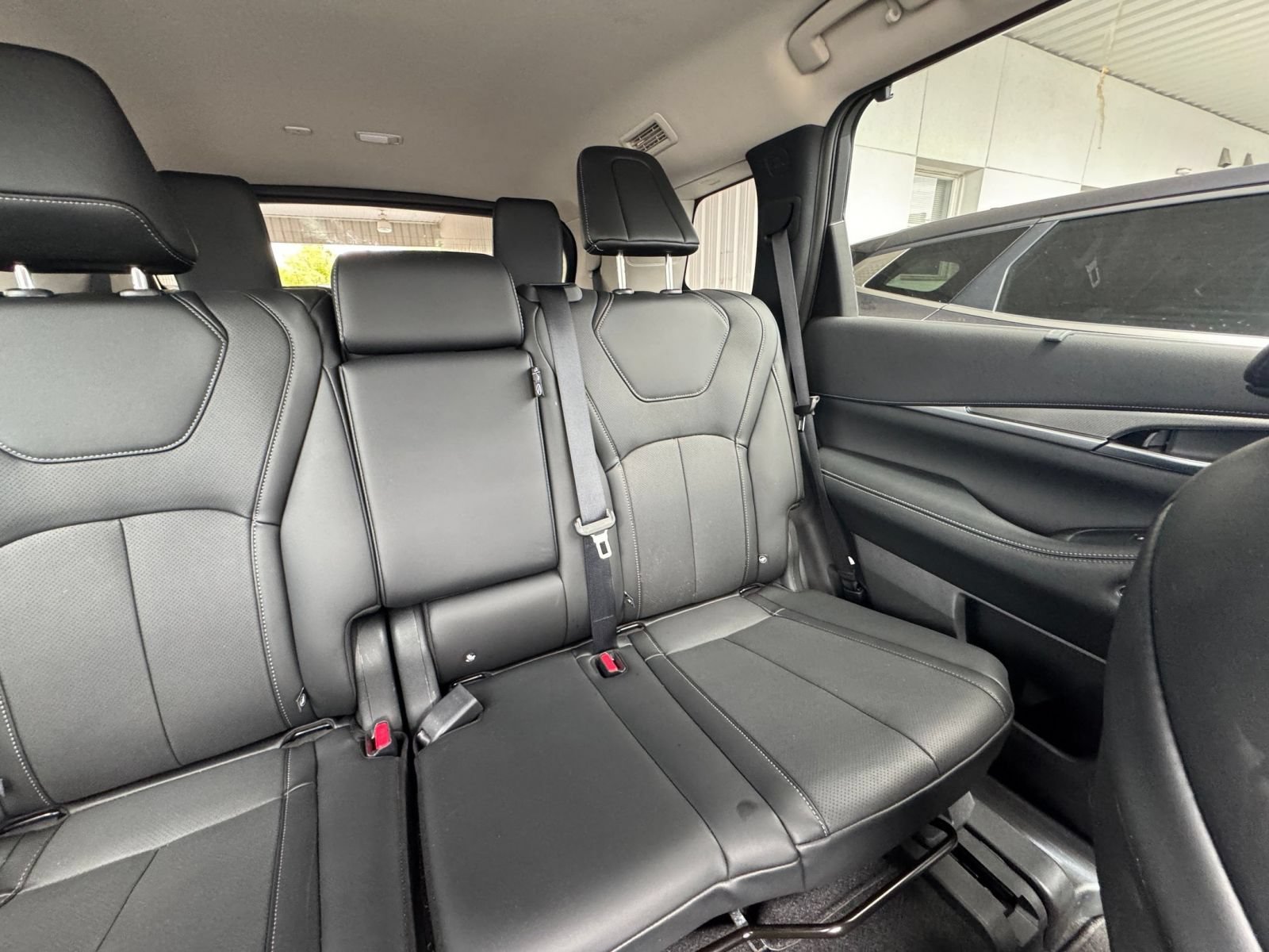 Used 2026 INFINITI QX60 Luxe AWD/4WD image 42