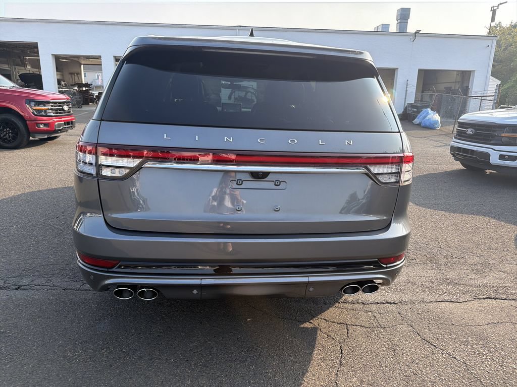 Certified 2023 Lincoln Aviator Grand Touring w/ Equipment Group 301A AWD/4WD image 4