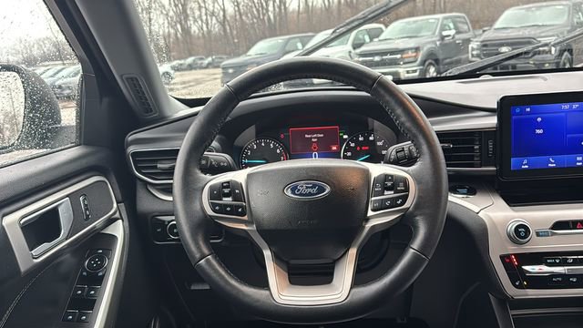 Certified 2023 Ford Explorer XLT w/ Equipment Group 202A image 14