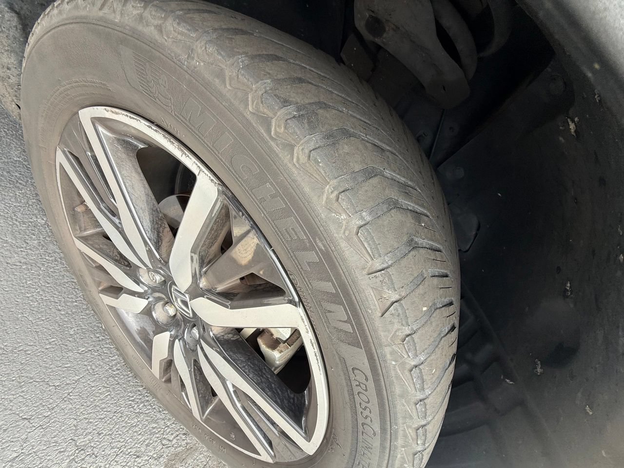 Used 2019 Honda Pilot Touring image 7