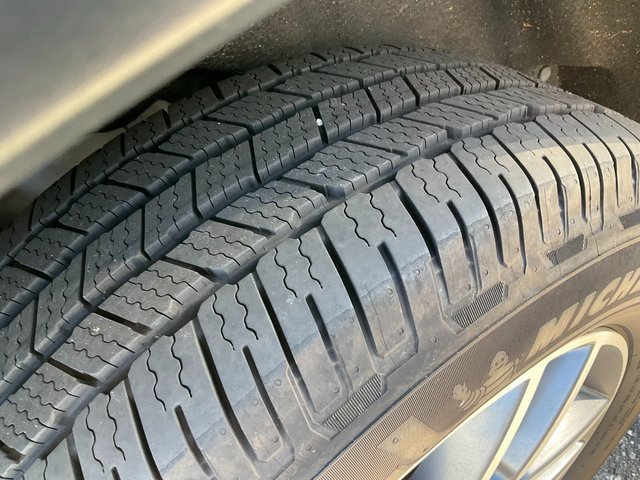 Used 2021 Jeep Grand Cherokee Limited w/ Luxury Group II image 11