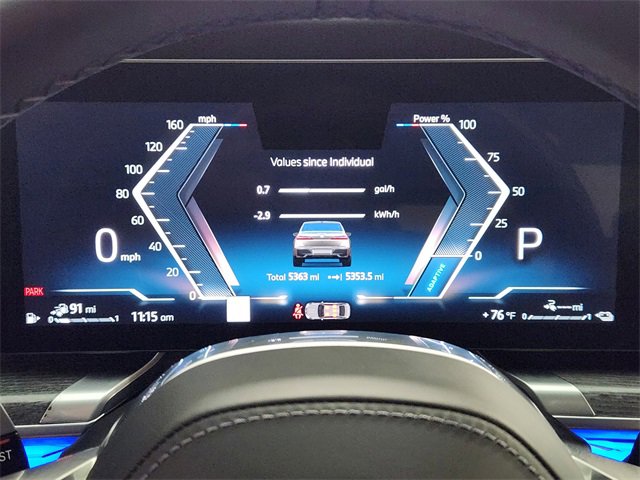 Used 2025 BMW 750e xDrive w/ Executive Package image 16
