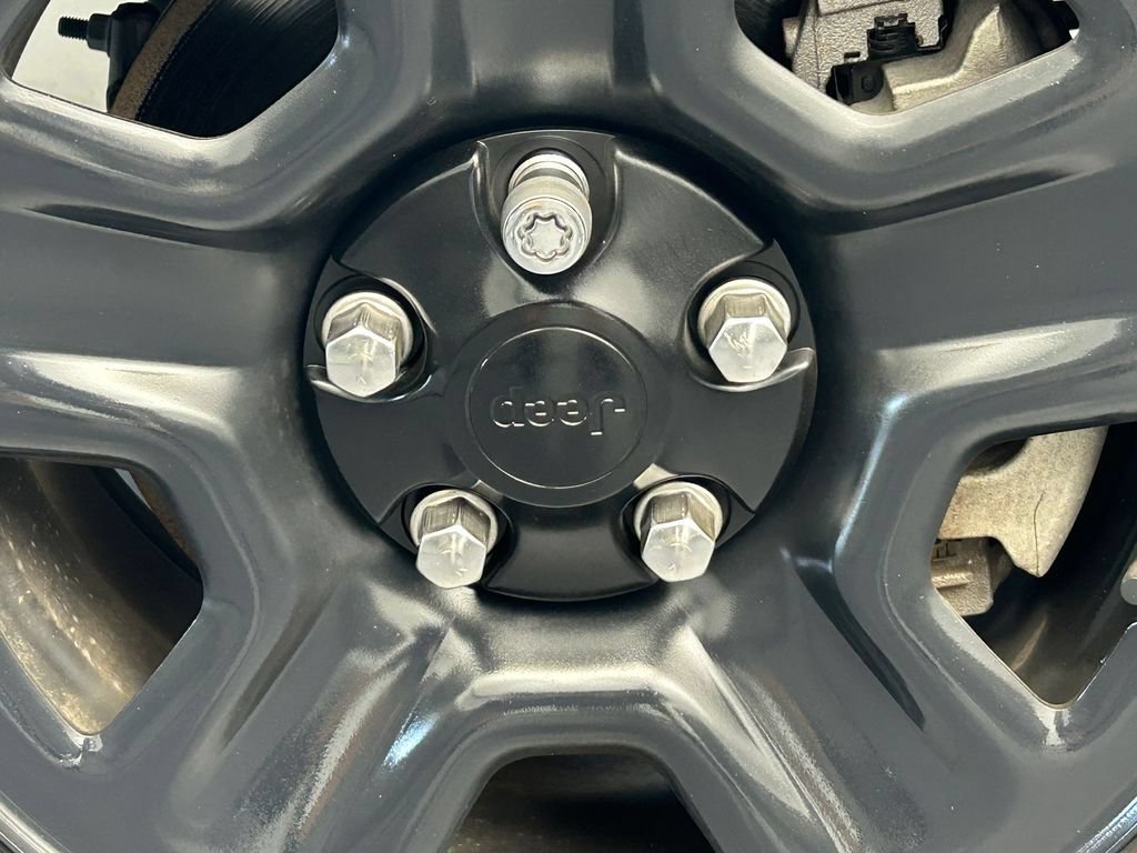 Used 2024 Jeep Wrangler Unlimited Sport AWD/4WD image 23
