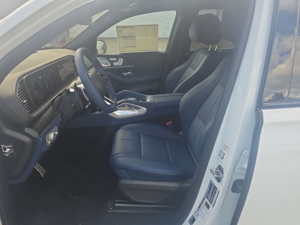 New 2026 Mercedes-Benz GLS 450 4MATIC image 9