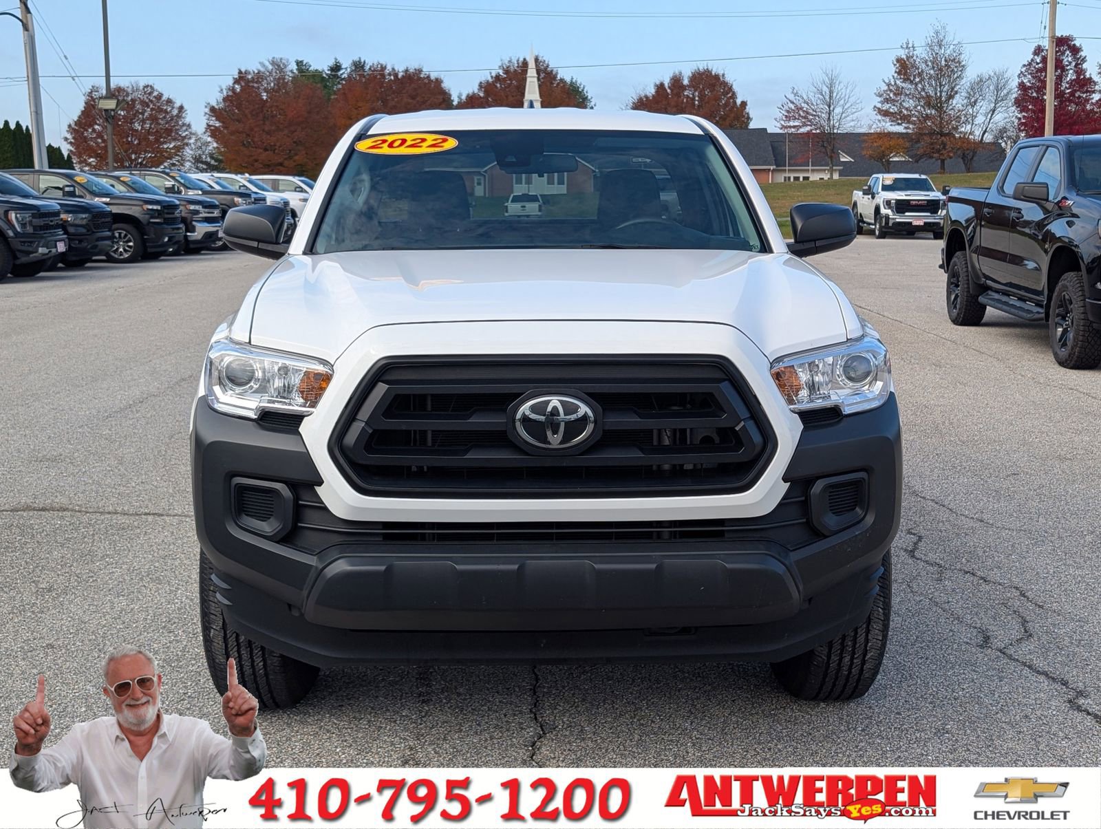 Used 2022 Toyota Tacoma SR image 8