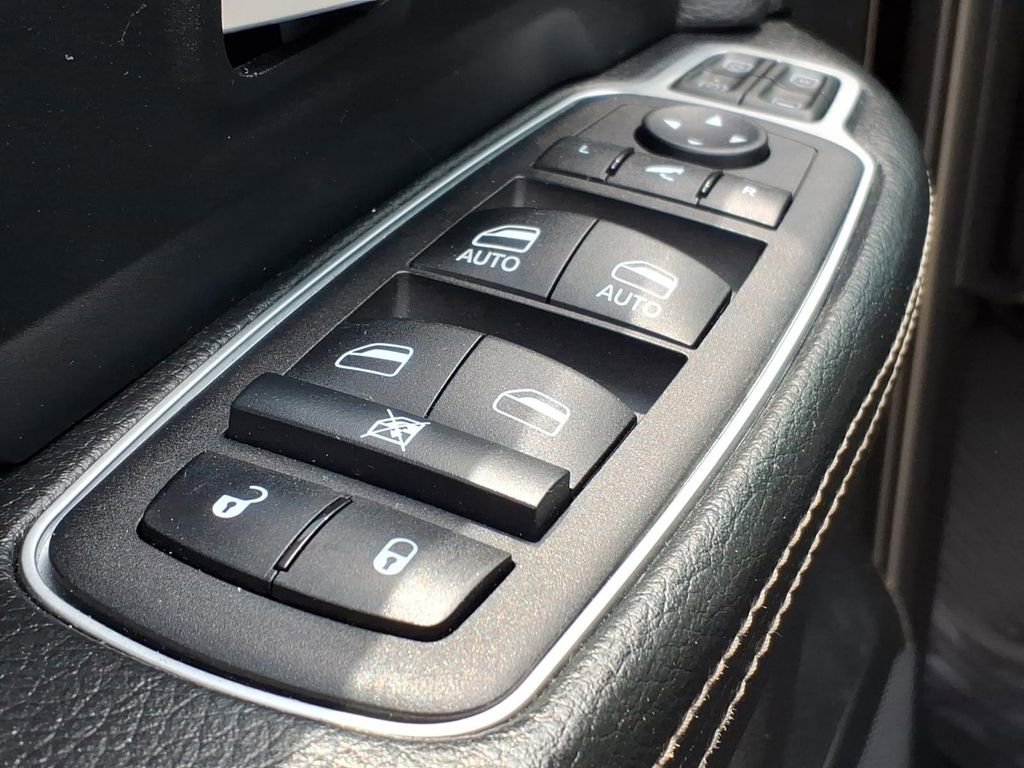 Certified 2023 RAM 2500 Big Horn w/ Night Edition AWD/4WD image 12