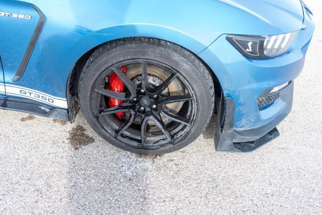 Used 2020 Ford Mustang Shelby GT350 w/ Technology Package image 10