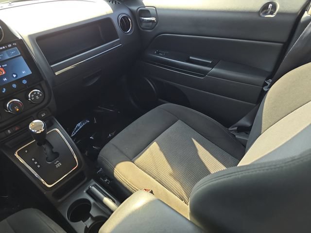 Used 2017 Jeep Patriot Sport w/ Power Value Group FWD image 11