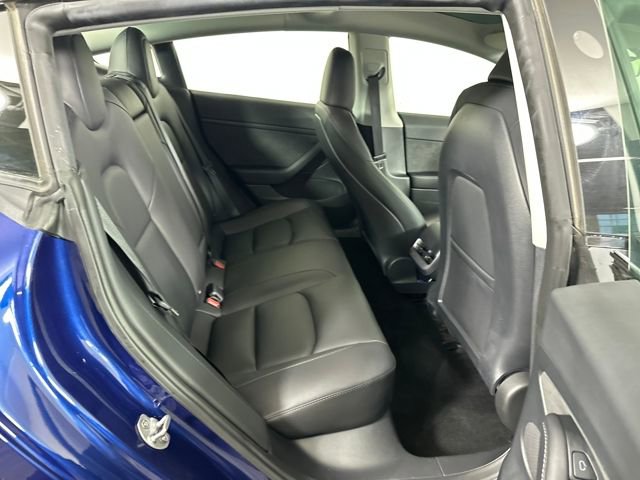 Used 2023 Tesla Model 3 Standard Range image 25