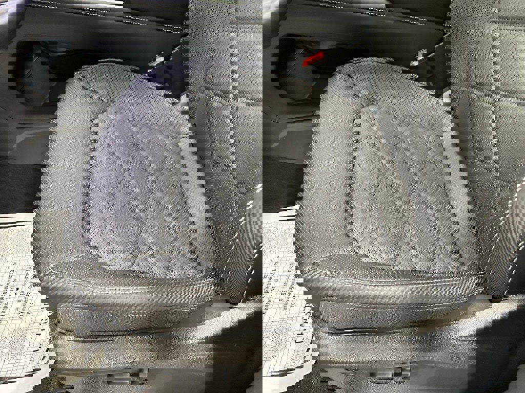 Used 2025 Volkswagen Atlas Cross Sport SE image 14