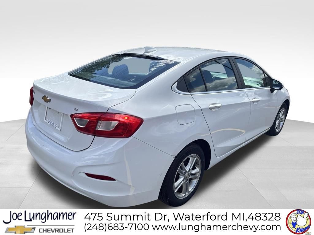 Used 2016 Chevrolet Cruze LT w/ Sun And Sound Package FWD image 3