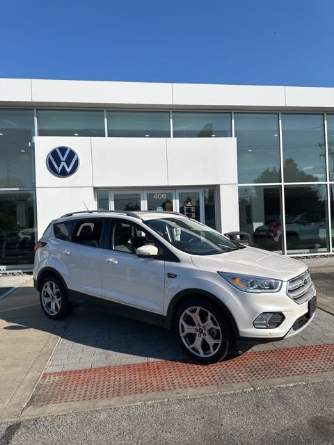Used 2019 Ford Escape Titanium FWD image 2