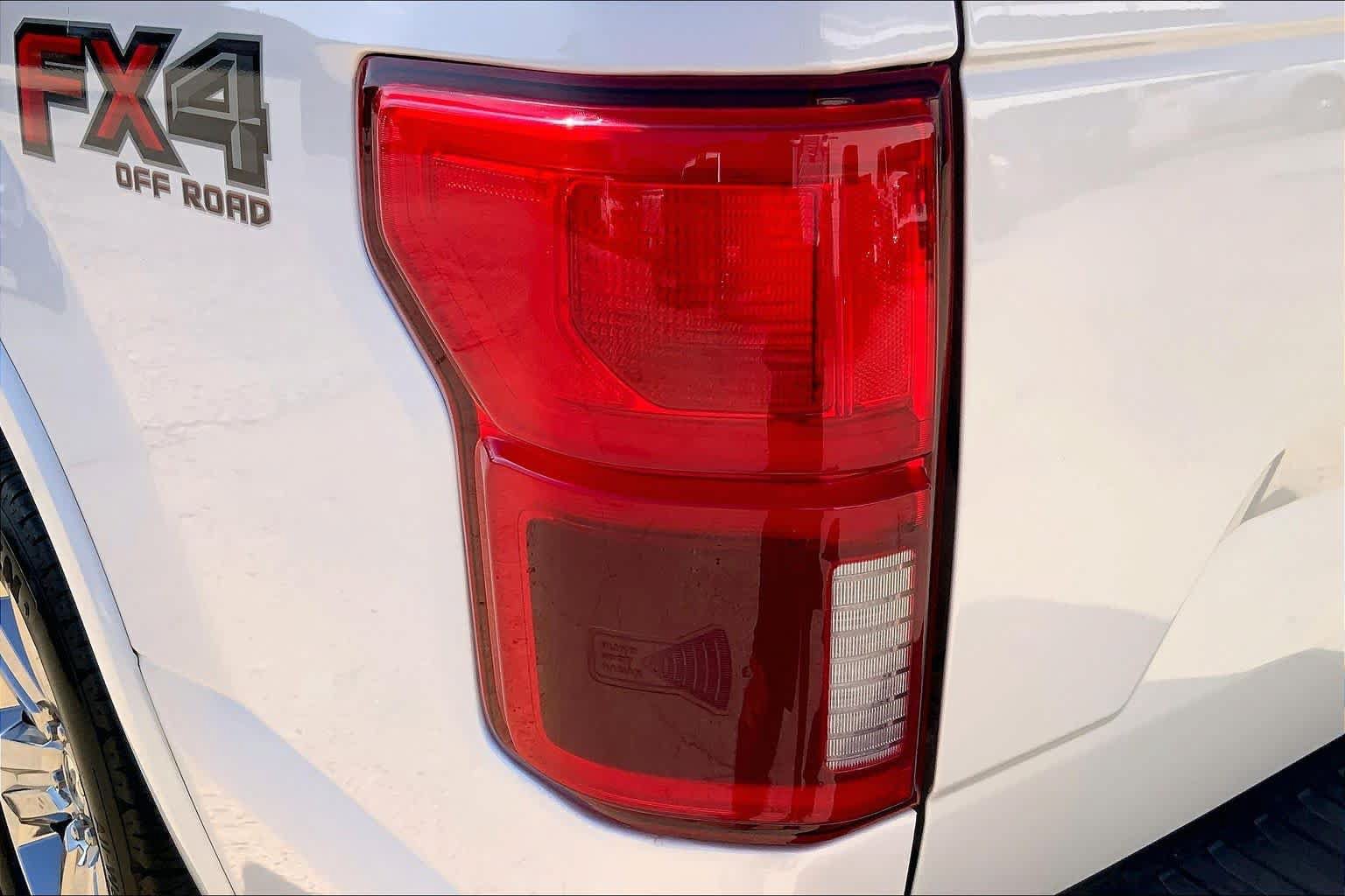 Used 2019 Ford F150 Lariat w/ Equipment Group 502A Luxury AWD/4WD image 29