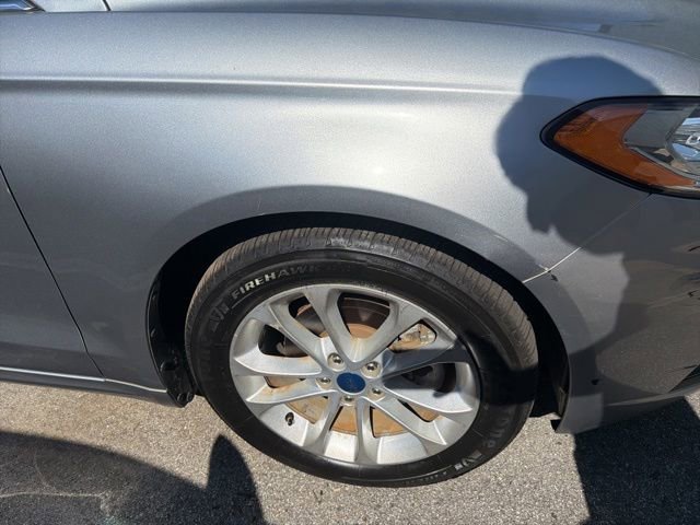 Used 2020 Ford Fusion SE FWD image 8