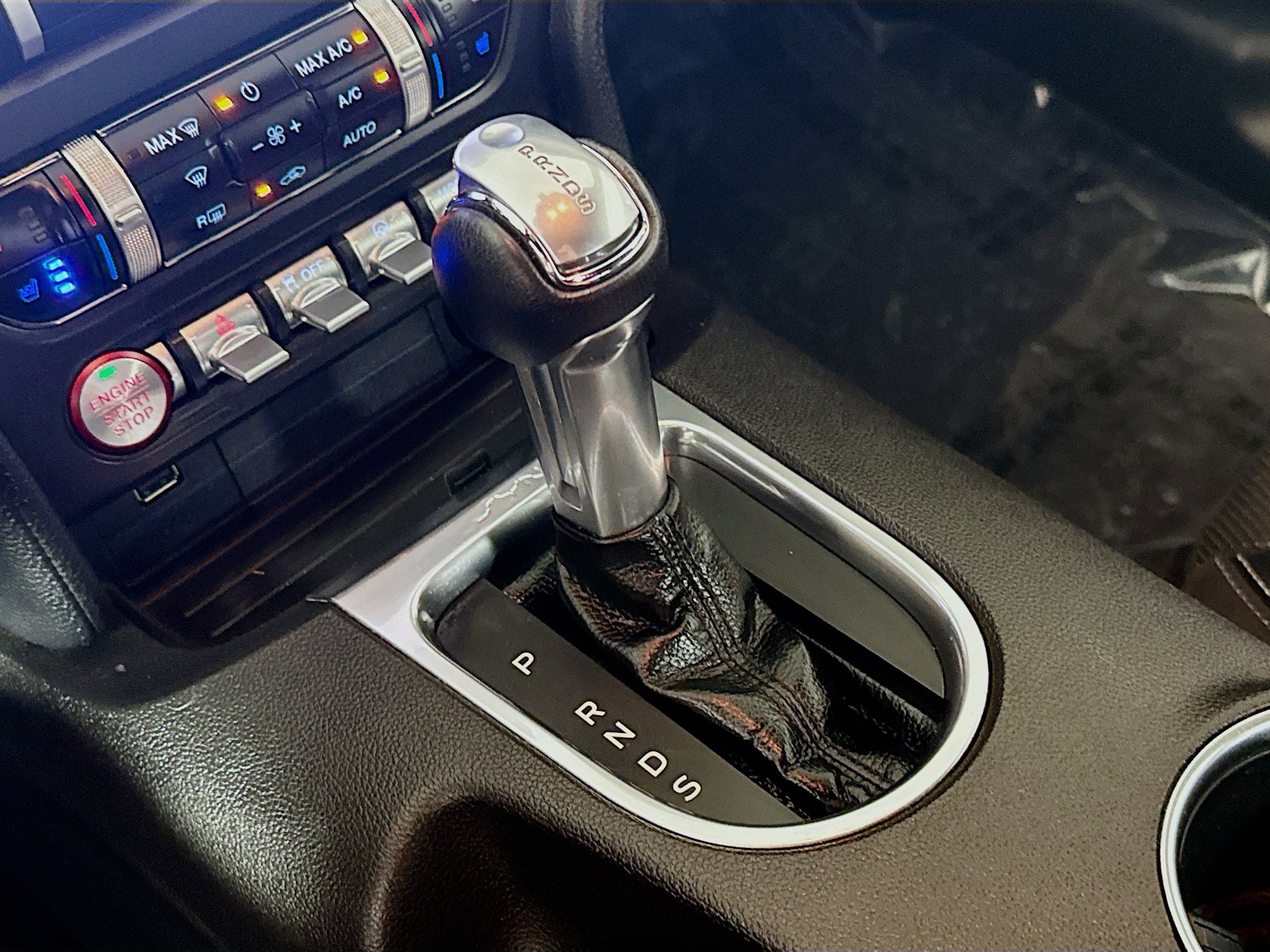 Used 2020 Ford Mustang Premium RWD image 20