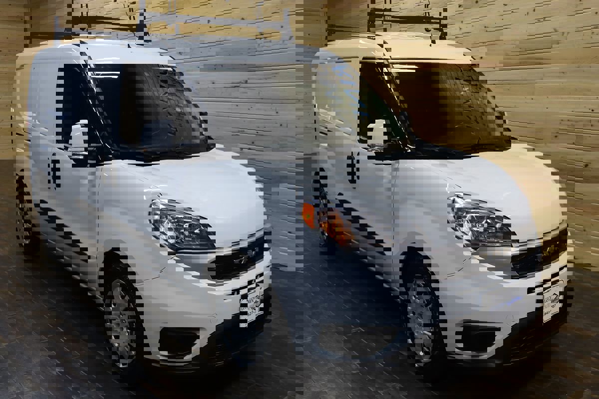 Used 2021 RAM ProMaster City Tradesman SLT image 2