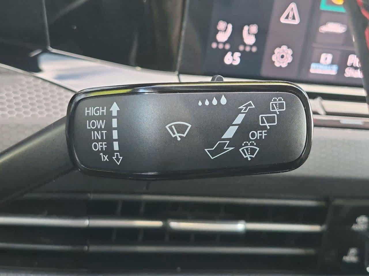 Used 2024 Volkswagen GTI SE FWD image 26