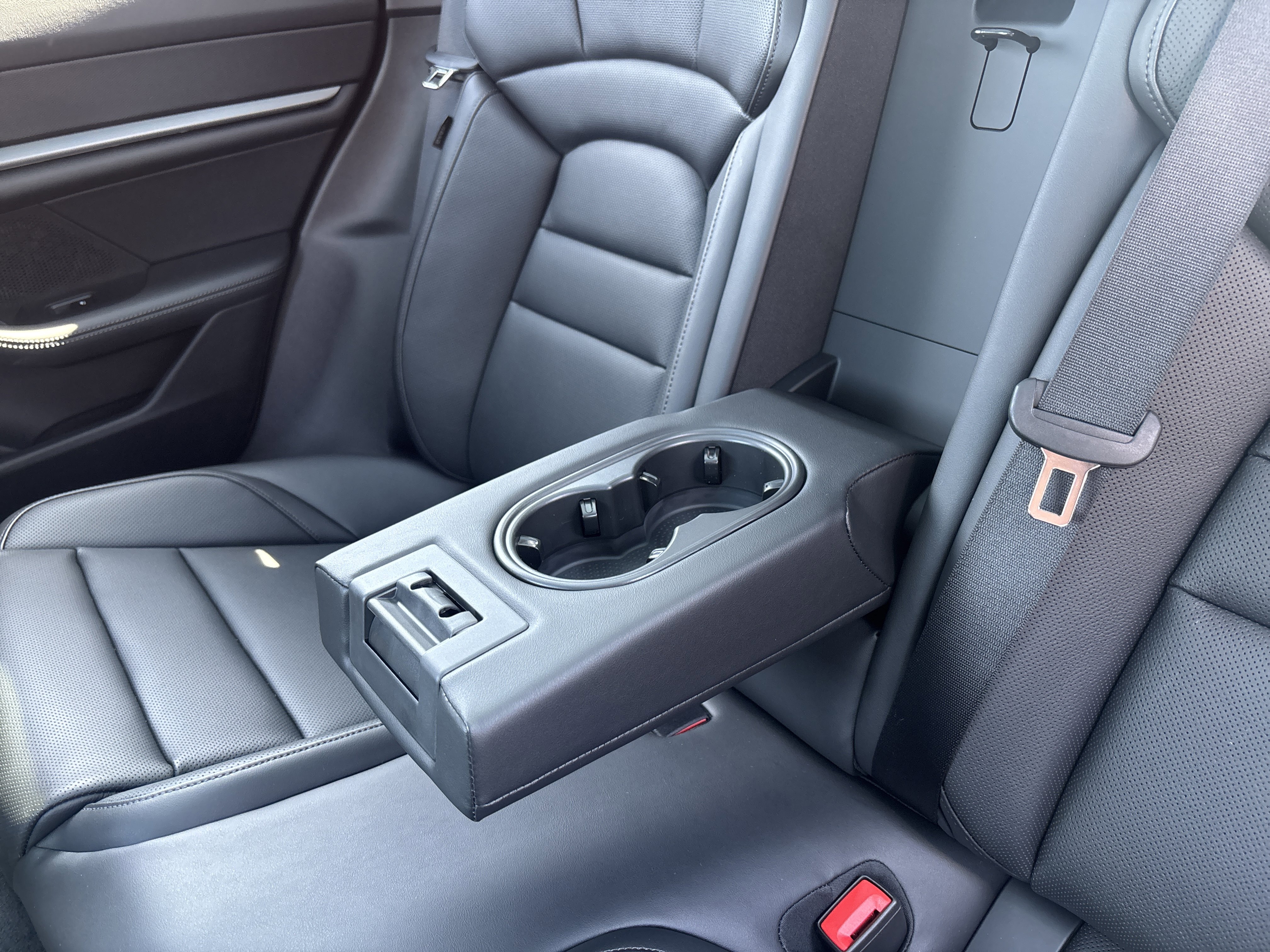 New 2026 Porsche Taycan image 30