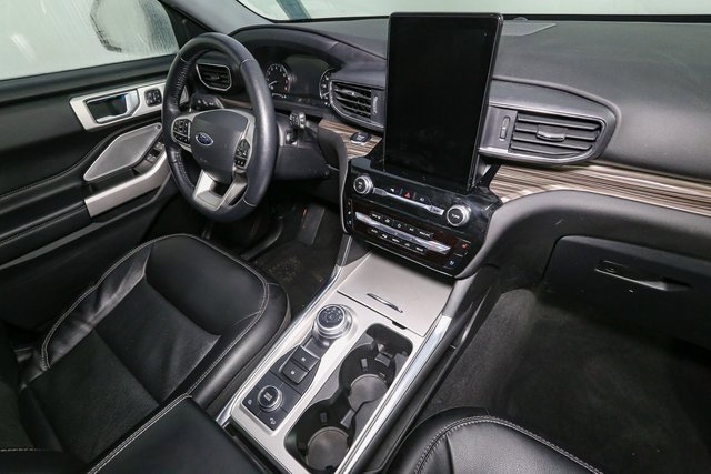 Used 2022 Ford Explorer Limited w/ Limited Technology Package image 18