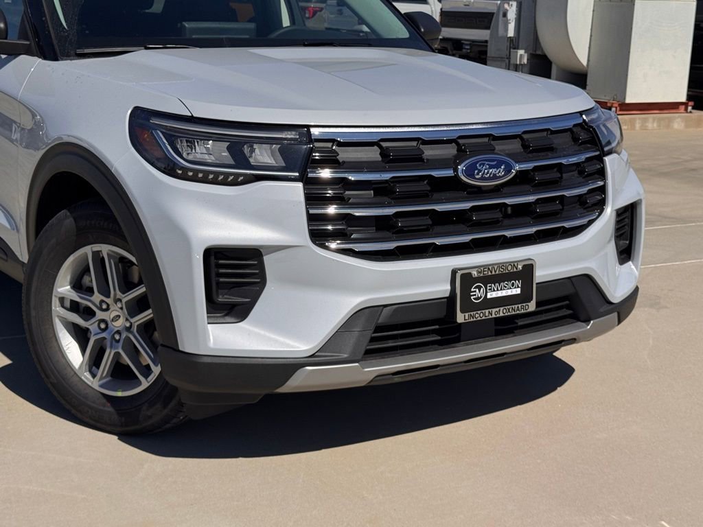 New 2026 Ford Explorer Active image 3