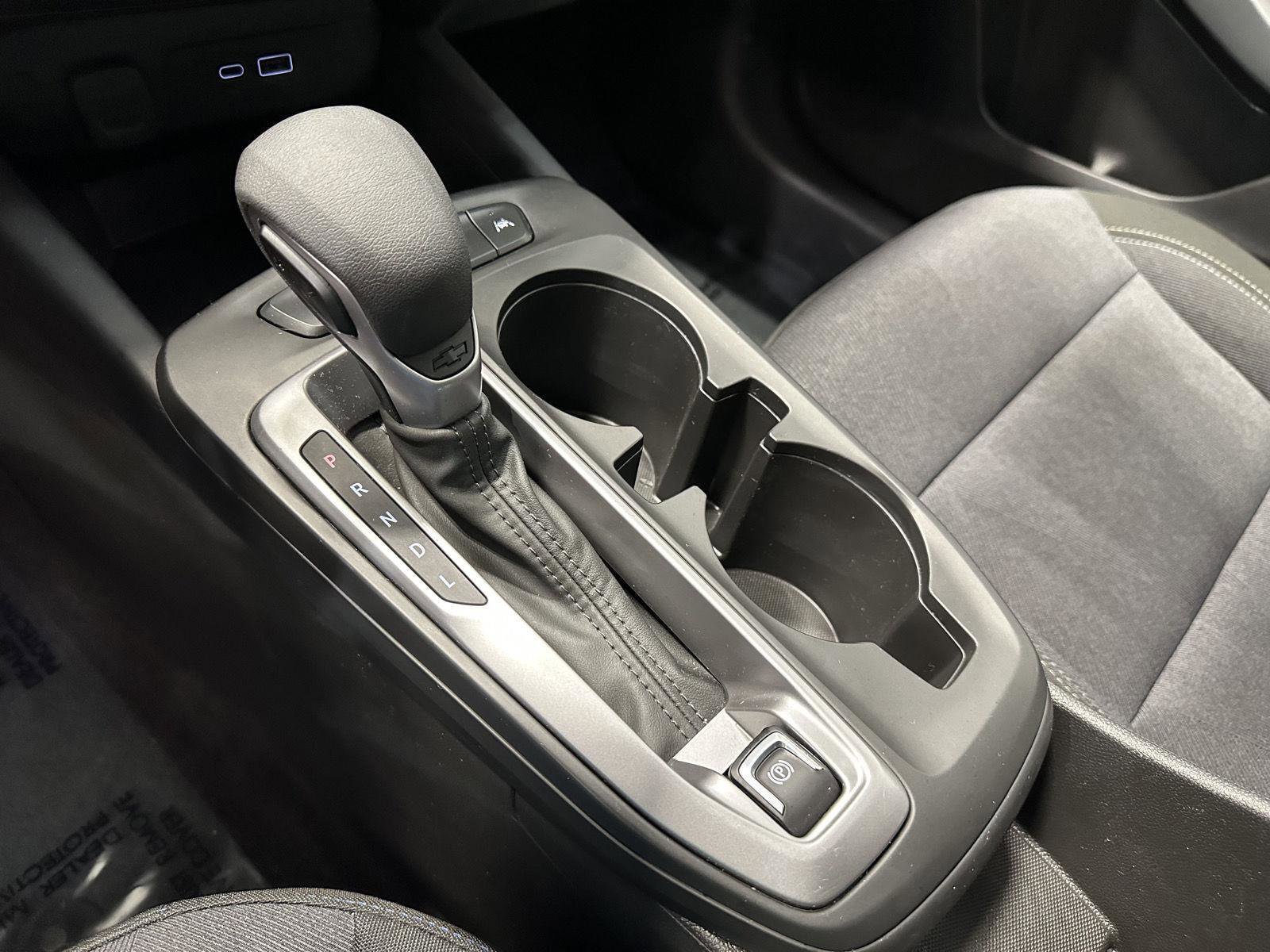 Used 2025 Chevrolet Trax LS FWD image 23