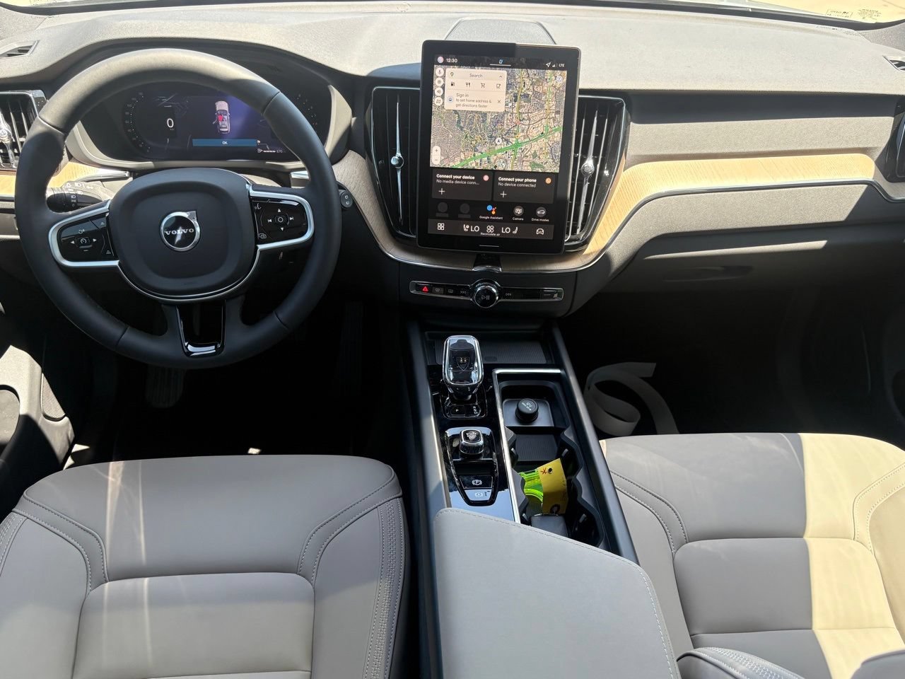 New 2026 Volvo XC60 B5 Plus w/ Protection Package Premier AWD/4WD image 9