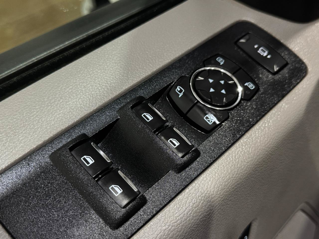 Used 2022 Ford F250 XLT w/ XLT Value Package AWD/4WD image 31