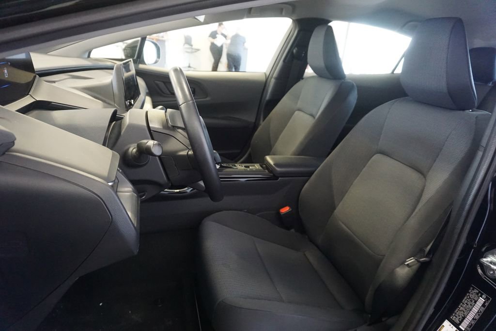 Used 2023 Toyota Prius LE FWD image 15