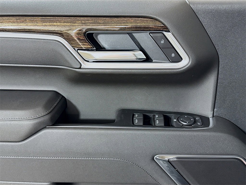 New 2026 GMC Sierra 1500 Elevation image 16