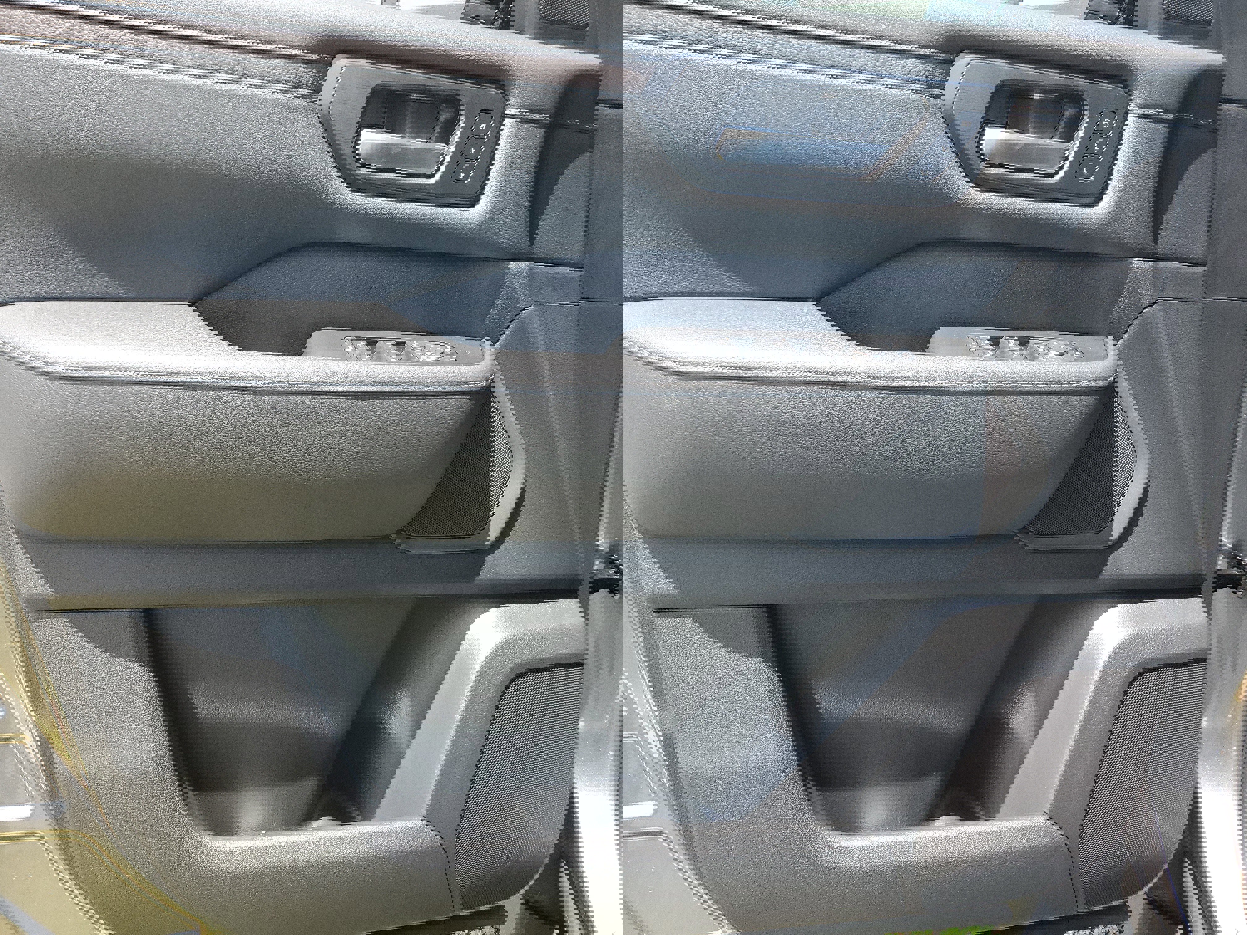 New 2025 Nissan Armada SL w/ Captain's Chari Seat Package image 9