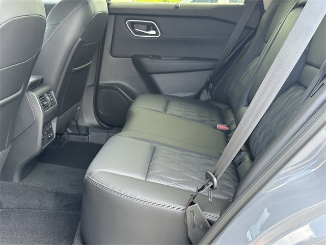 New 2025 Nissan Rogue Platinum w/ Platinum Premium Package image 16