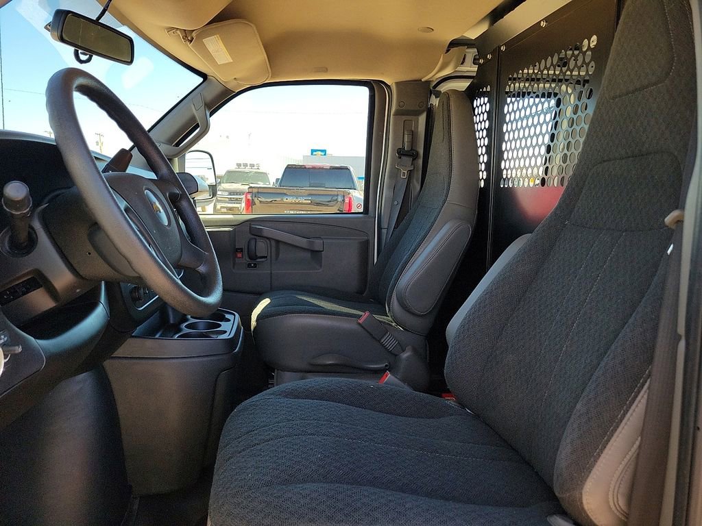 Used 2024 Chevrolet Express 2500 w/ Driver Convenience Package image 13