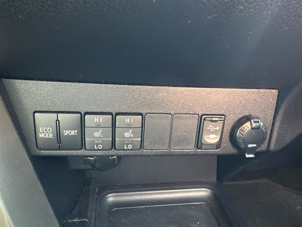 Used 2014 Toyota RAV4 Limited AWD/4WD image 16