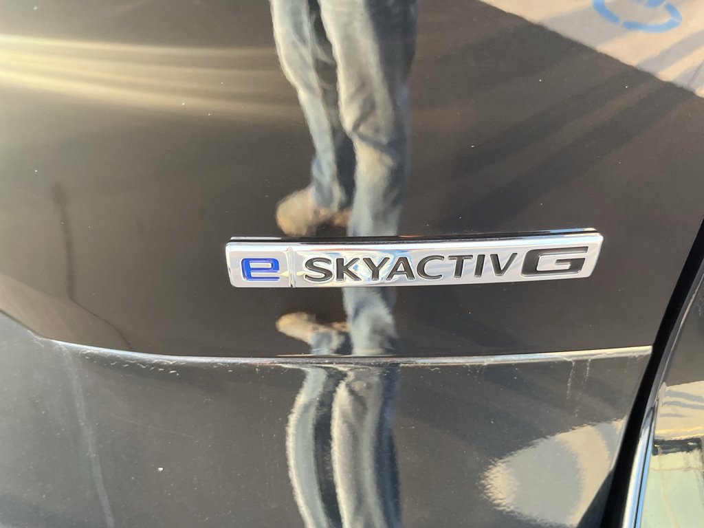 Certified 2025 MAZDA CX-90 3.3 Turbo w/ Preferred Package image 37