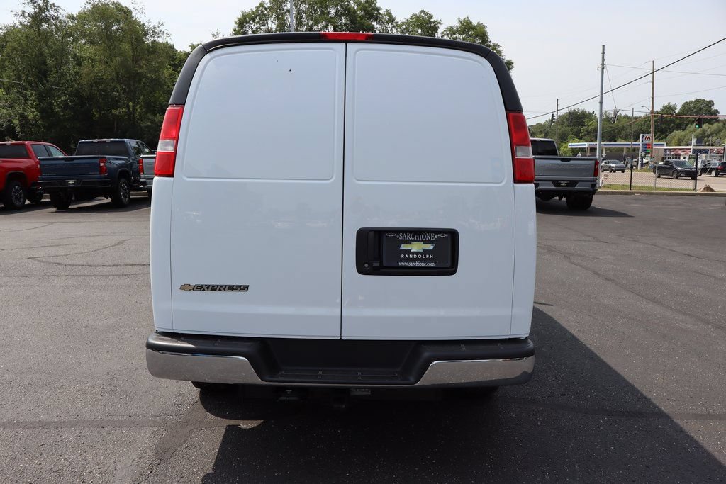 New 2025 Chevrolet Express 2500 w/ Driver Convenience Package RWD image 29
