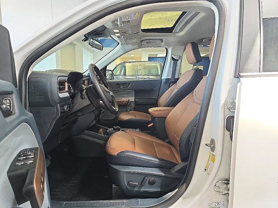Used 2024 Ford Maverick Lariat FWD image 13