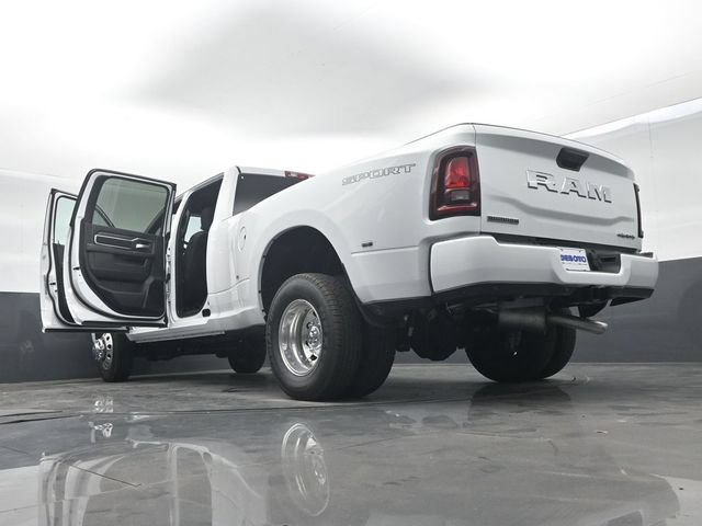 New 2026 RAM 3500 Big Horn AWD/4WD image 68
