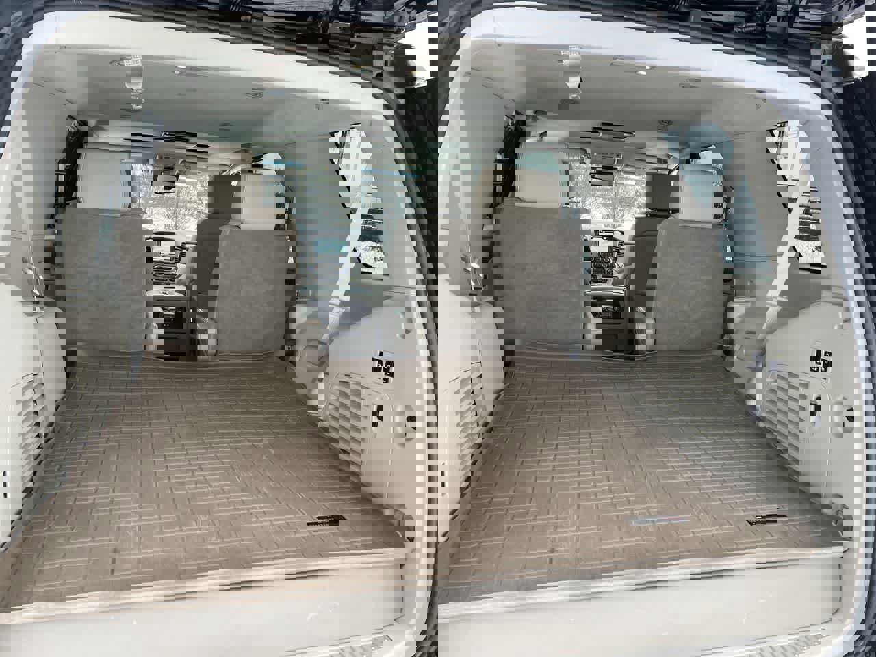 Used 2016 GMC Yukon Denali w/ Open Road Package image 17