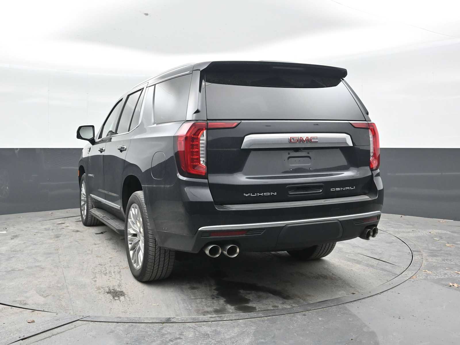 Used 2023 GMC Yukon Denali AWD/4WD image 10