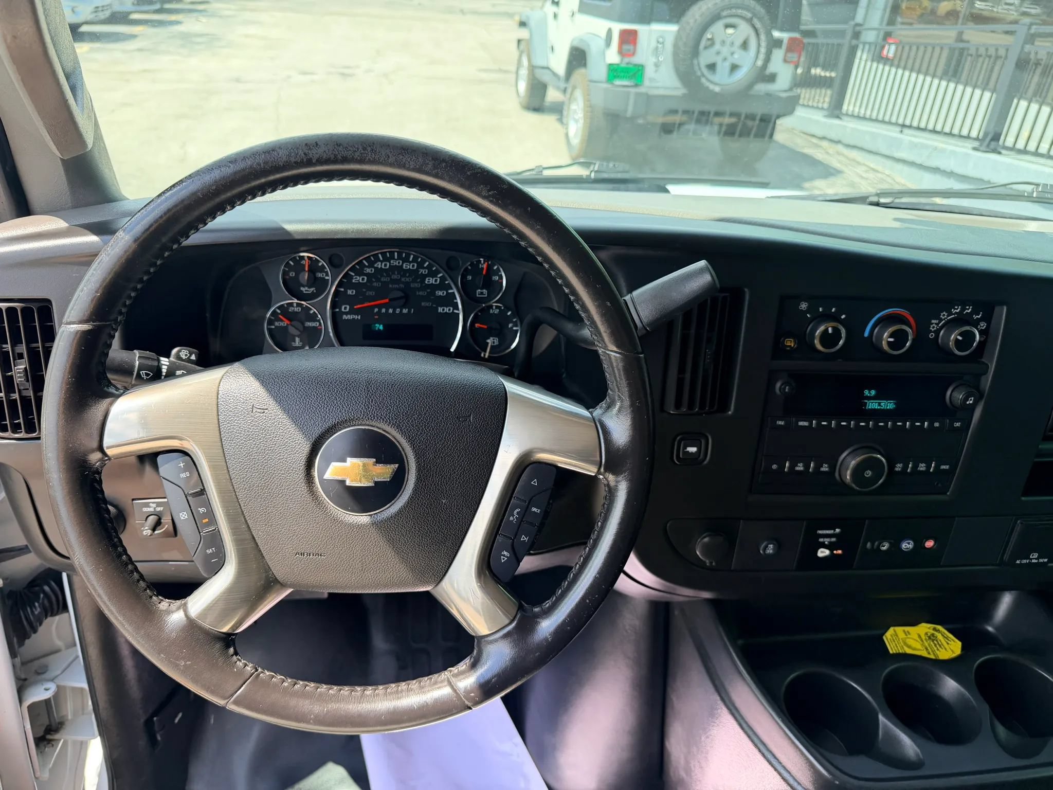 Used 2019 Chevrolet Express 3500 w/ Driver Convenience Package RWD image 11